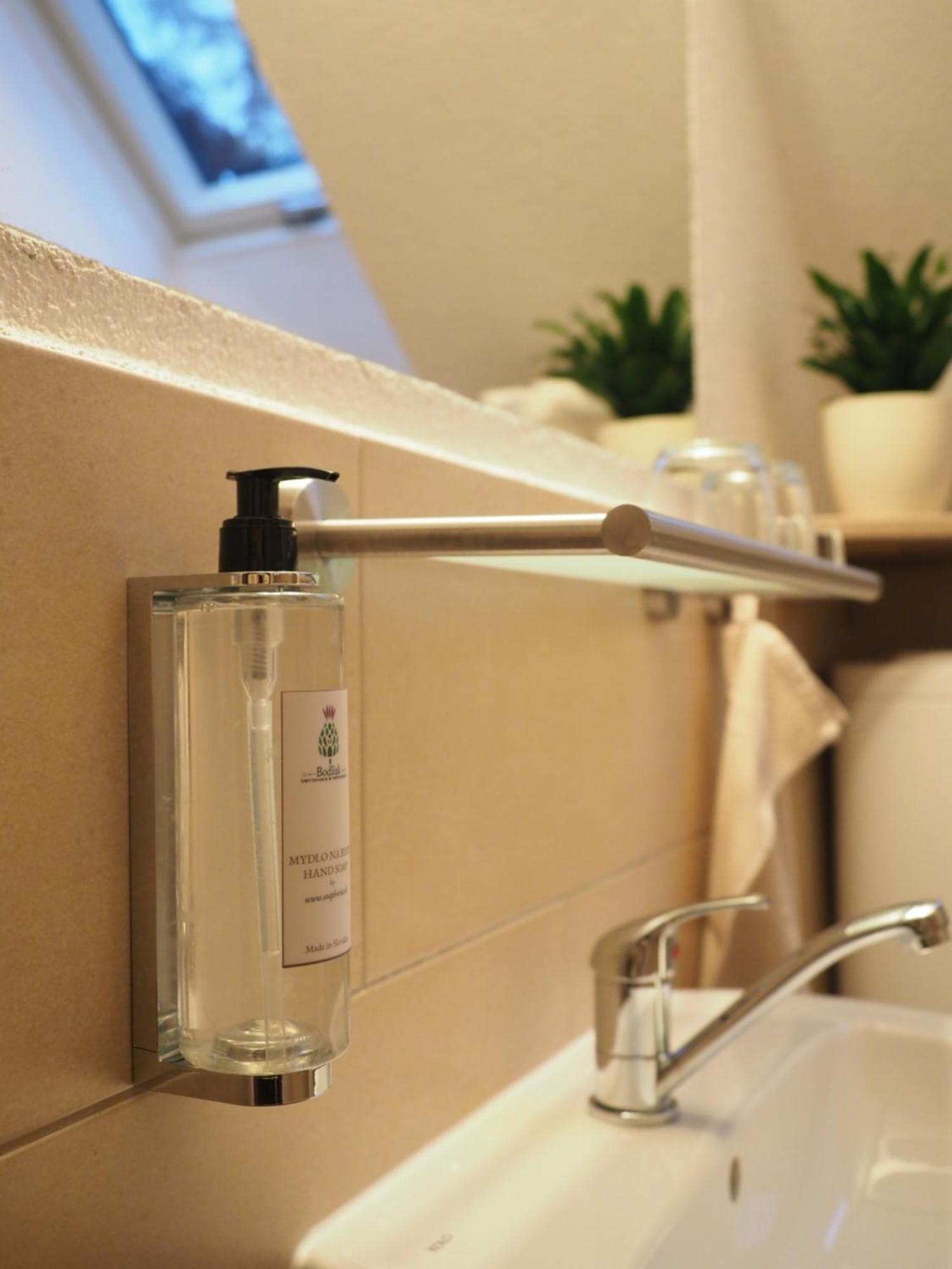 Ubytovanie&Restauracia Bodliak Ziar Ngoại thất bức ảnh