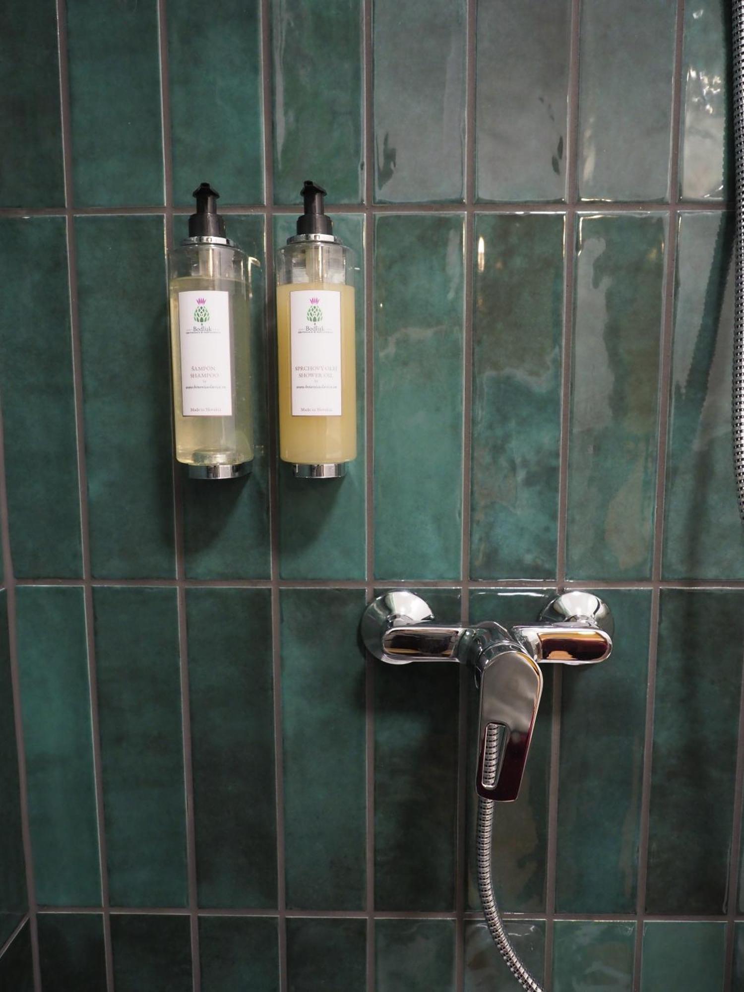 Ubytovanie&Restauracia Bodliak Ziar Ngoại thất bức ảnh